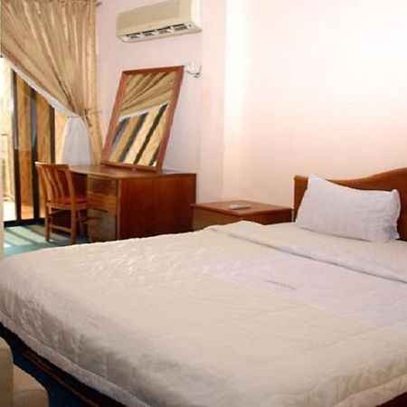 Royal Marble Hotel Benin Exteriér fotografie